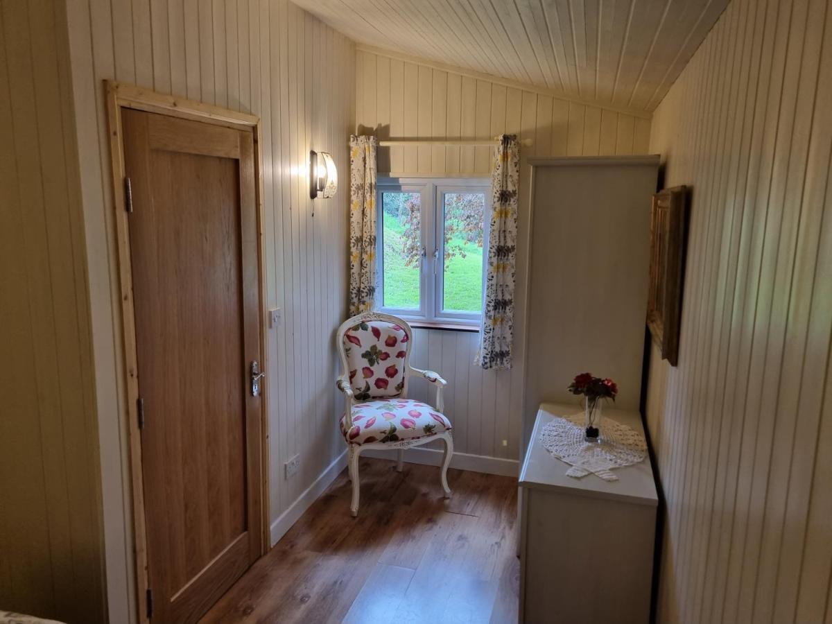 Oak Cottage Ashford Esterno foto